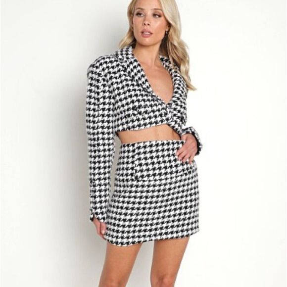 NWT For Love and Lemons Bonnie mini skirt in black and white size‎ large - Picture 2 of 11